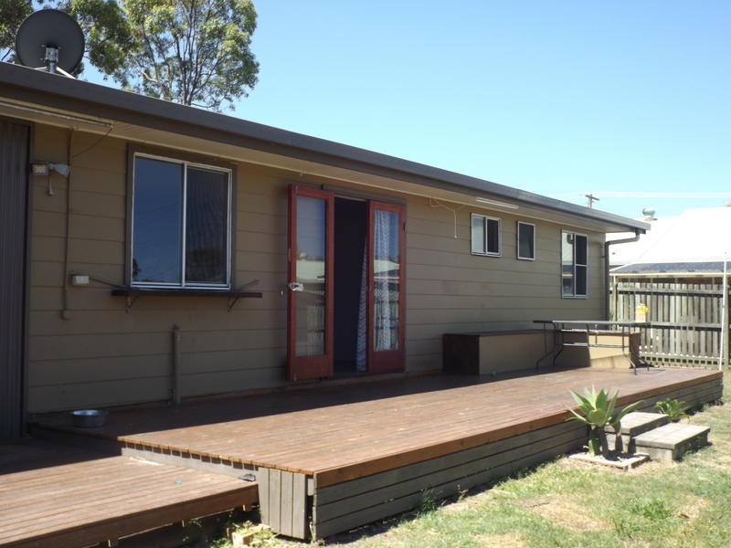 4 Pineapple Avenue, Torquay QLD 4655