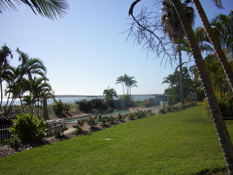 175 Buccaneer Drive, Urangan QLD 4655