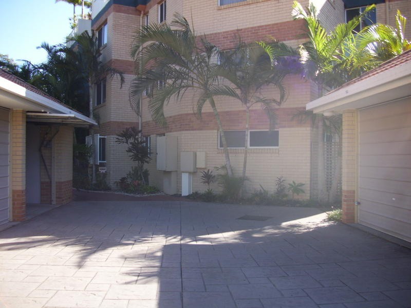 175 Buccaneer Drive, Urangan QLD 4655