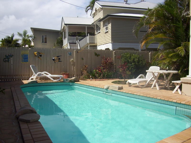 1-374 Esplanade, Scarness QLD 4655