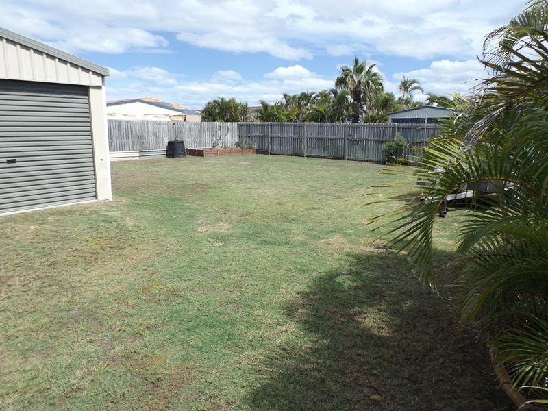 6 Kestrel Court, Eli Waters QLD 4655