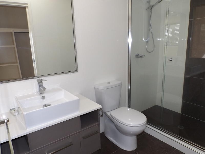 1/19 King Street, Urangan QLD 4655