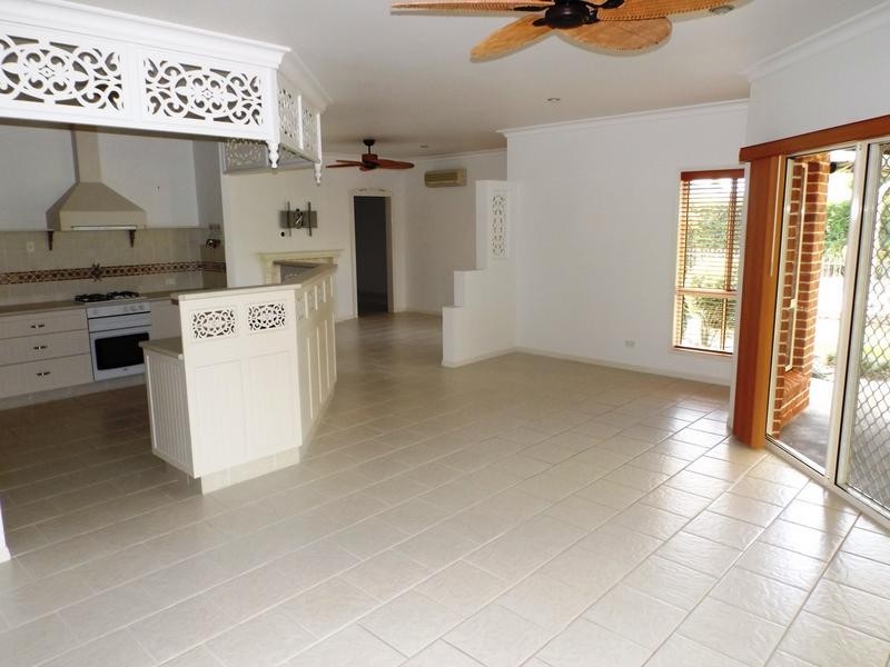 31 Jonwest Close, Torquay QLD 4655