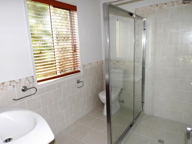 31 Jonwest Close, Torquay QLD 4655