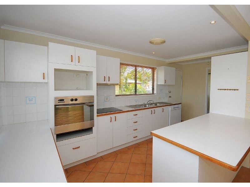 14 Waigani Avenue, Kawungan QLD 4655