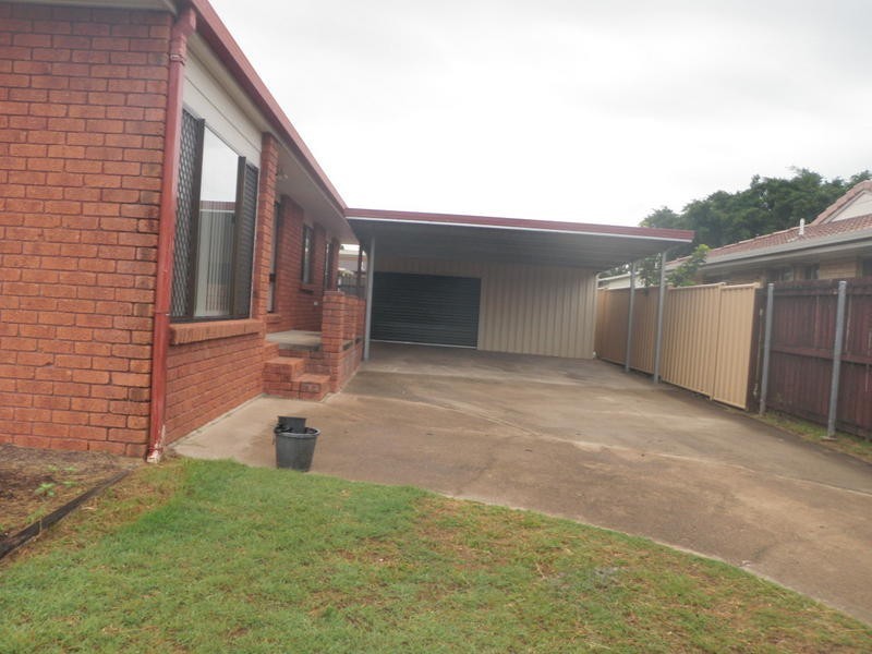 17 Drummond Street, Urangan QLD 4655