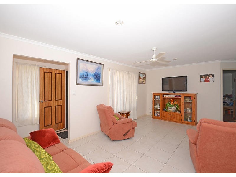 4 Isis Court, Eli Waters QLD 4655