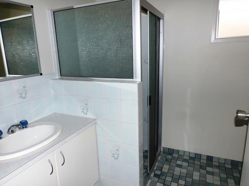 14 Prince Street, Urangan QLD 4655