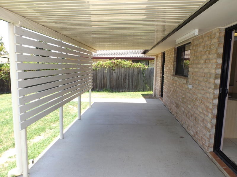 18 Moonstone Drive, Urangan QLD 4655