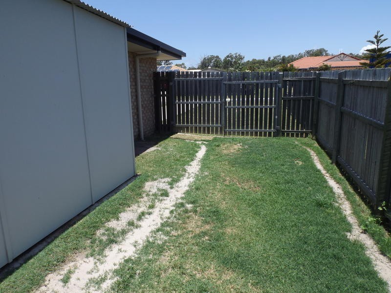 18 Moonstone Drive, Urangan QLD 4655