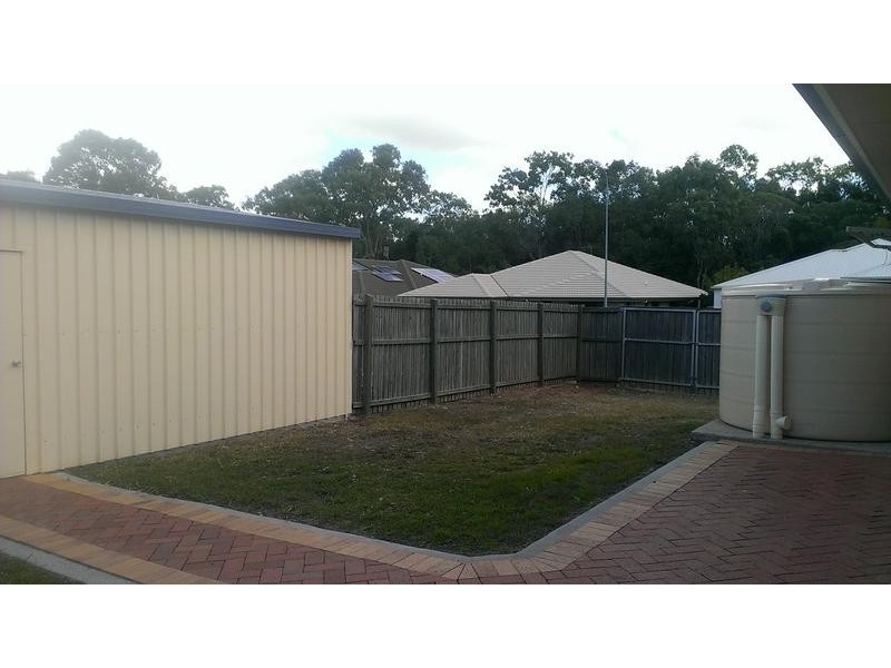 1 Cumberland Court, Point Vernon QLD 4655