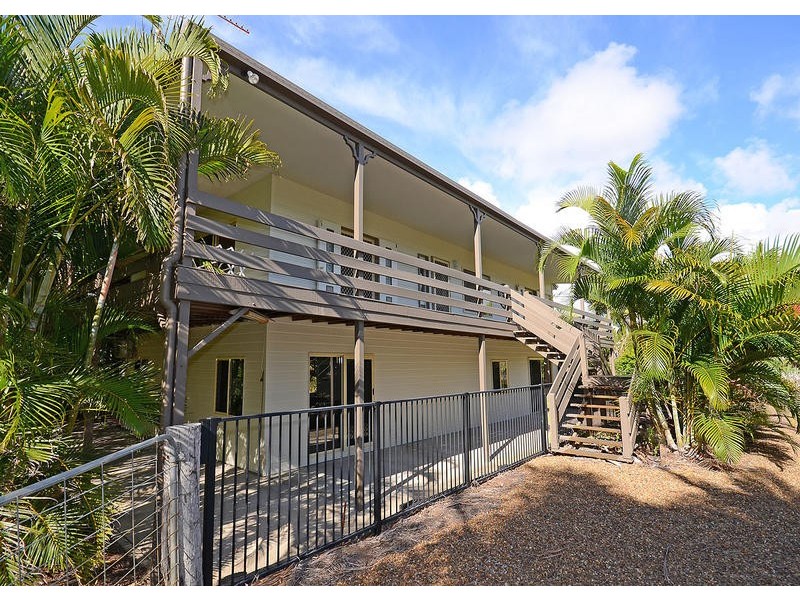 20 Oslove Drive, Booral QLD 4655