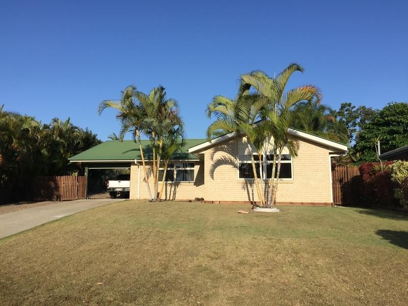 7 Macbel Court, Torquay QLD 4655