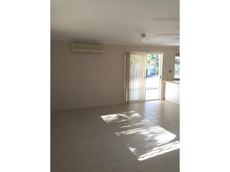 7 Macbel Court, Torquay QLD 4655