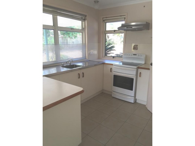 7 Macbel Court, Torquay QLD 4655