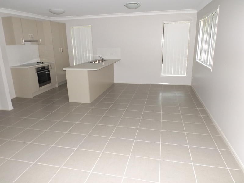 221 Pulgul Street, Urangan QLD 4655