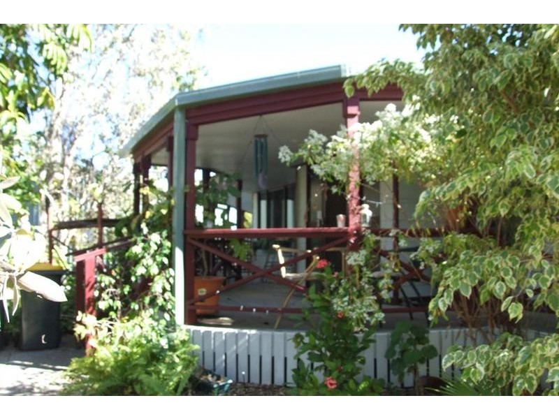 25 Victoria Street, Point Vernon QLD 4655