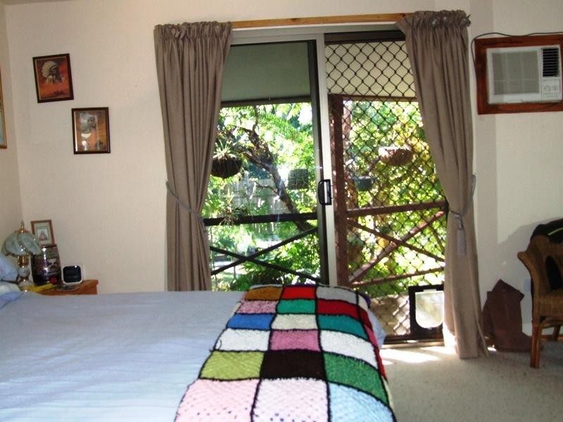 25 Victoria Street, Point Vernon QLD 4655