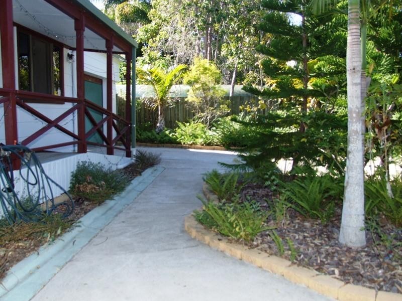 25 Victoria Street, Point Vernon QLD 4655