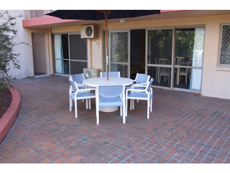 3/ 383 Esplanade, Torquay QLD 4655