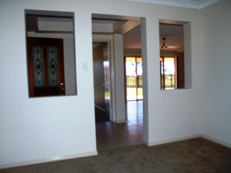 3 Isis Court, Eli Waters QLD 4655