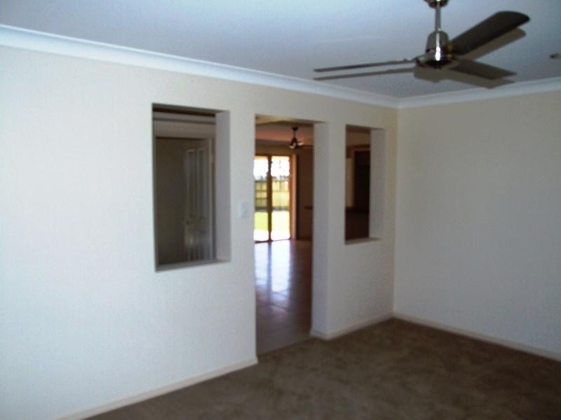 3 Isis Court, Eli Waters QLD 4655