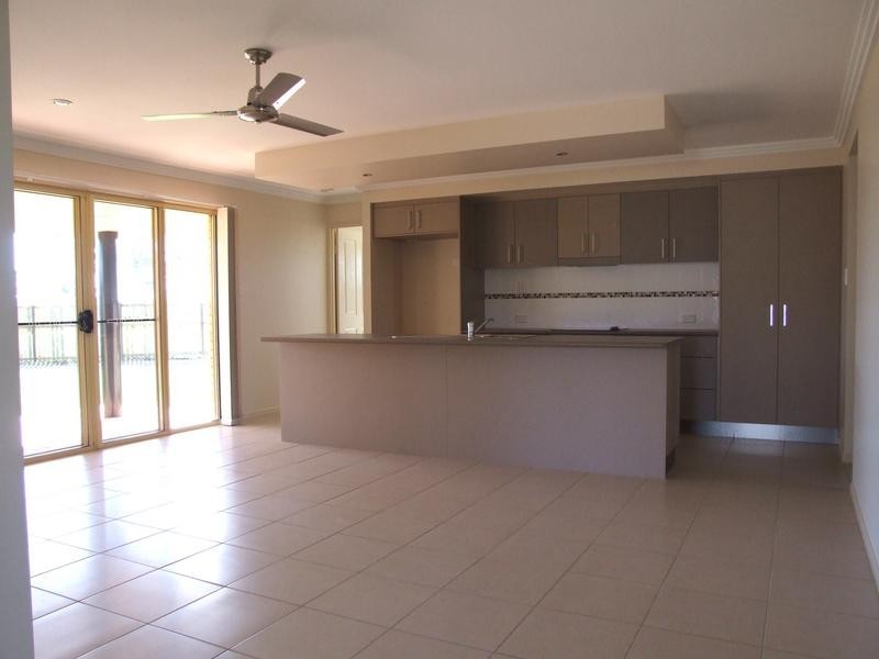 3 Isis Court, Eli Waters QLD 4655