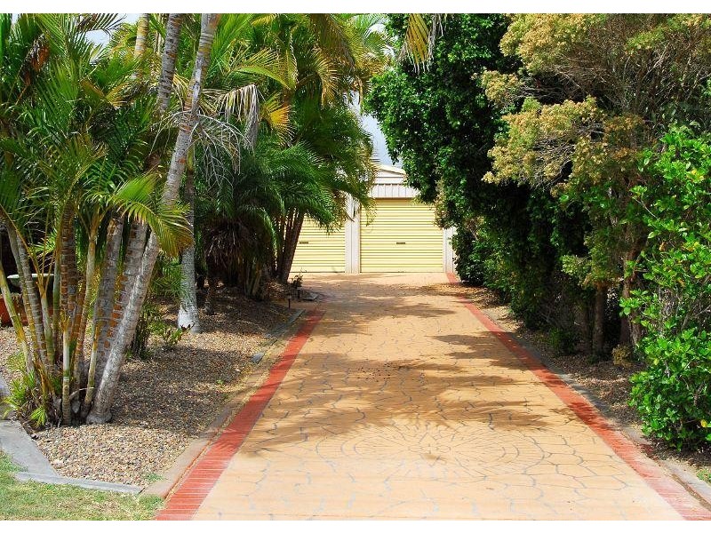 27 Miller Street, Urangan QLD 4655