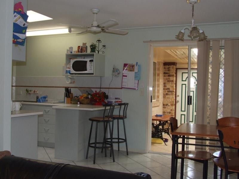8 Archer Drv, Point Vernon QLD 4655