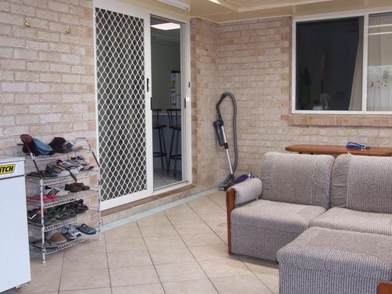 8 Archer Drv, Point Vernon QLD 4655