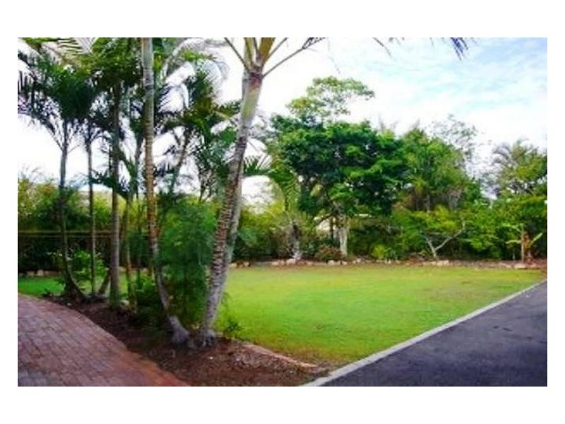 18 Royal Drive, Kawungan QLD 4655