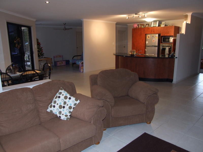 186 Gilston Road, Wondunna QLD 4655