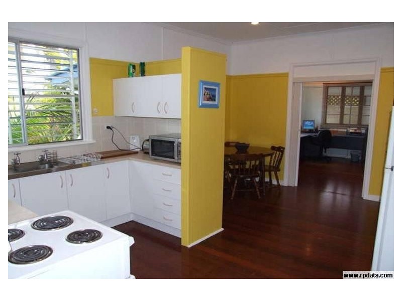 122 Long Street, Point Vernon QLD 4655