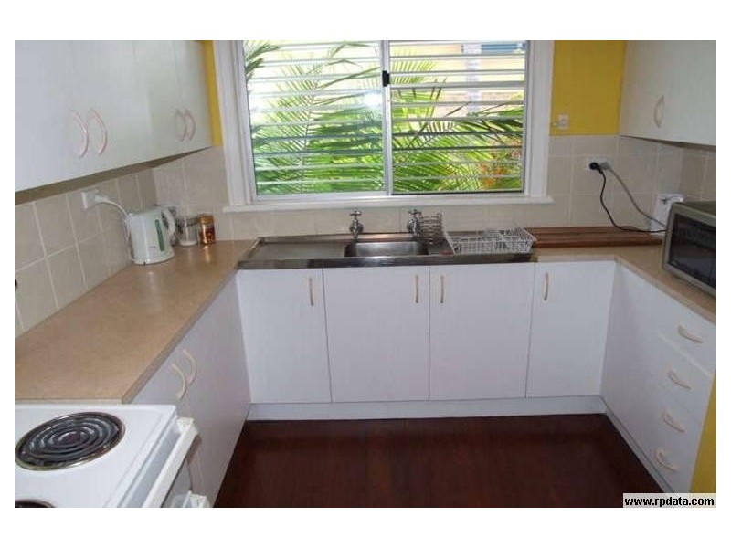 122 Long Street, Point Vernon QLD 4655