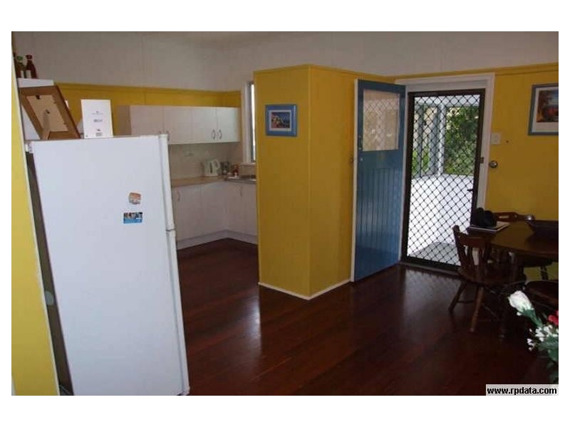 122 Long Street, Point Vernon QLD 4655