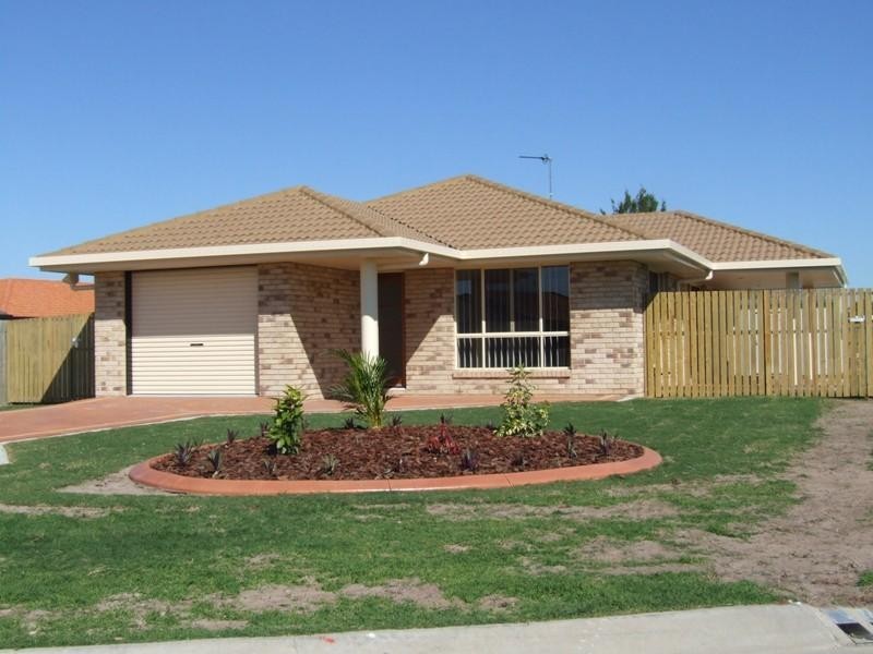 4 Bunya Court, Eli Waters QLD 4655