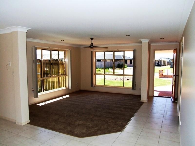 4 Bunya Court, Eli Waters QLD 4655