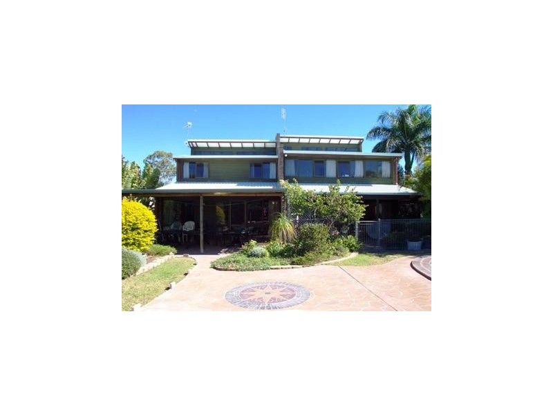 2/ 4 Poincianna Court, Kawungan QLD 4655