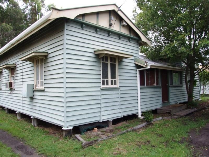 111 Torquay Rd, Scarness QLD 4655