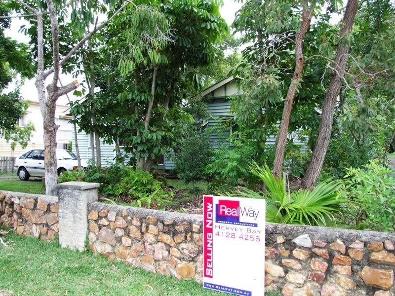 111 Torquay Rd, Scarness QLD 4655