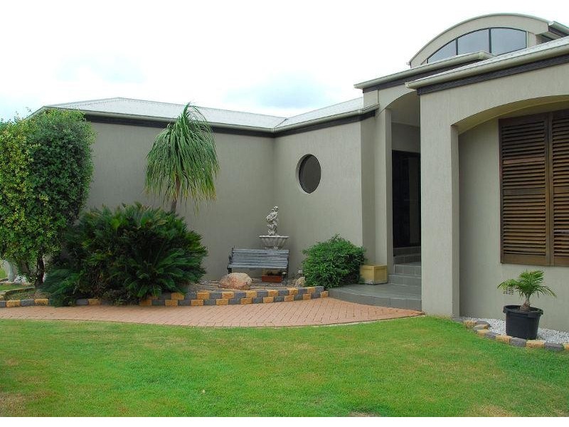 17 Davis Drive, Kawungan QLD 4655