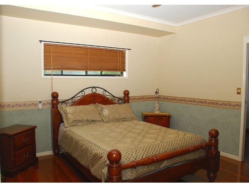 17 Davis Drive, Kawungan QLD 4655