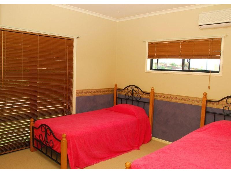 17 Davis Drive, Kawungan QLD 4655