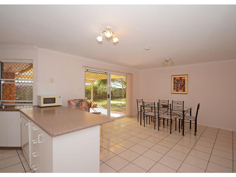 30 Mackay Dr, Kawungan QLD 4655