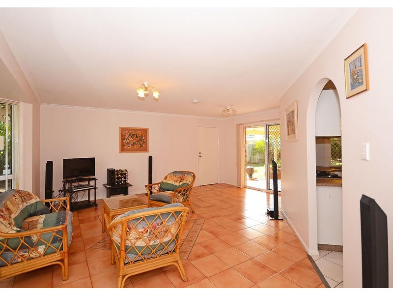 30 Mackay Dr, Kawungan QLD 4655