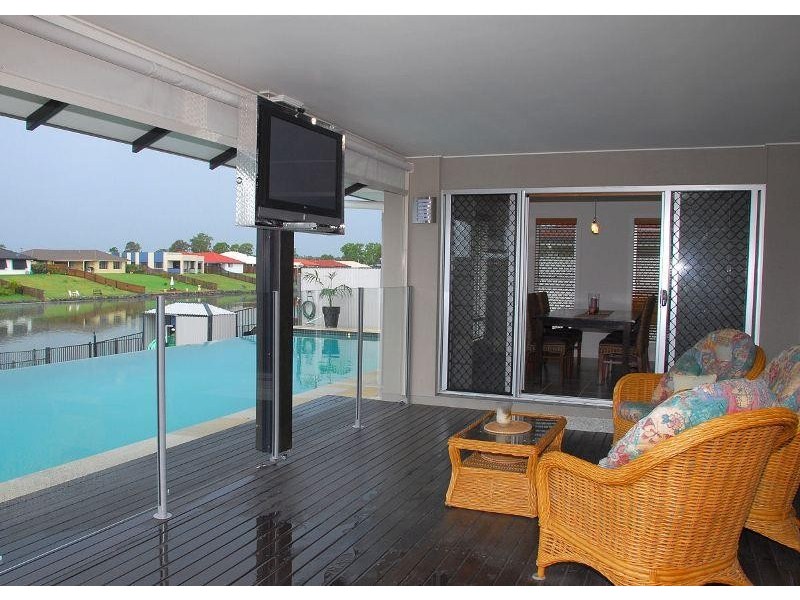 10 Earl St Vincent Circuit. Mariner’s Cove, Eli Waters QLD 4655