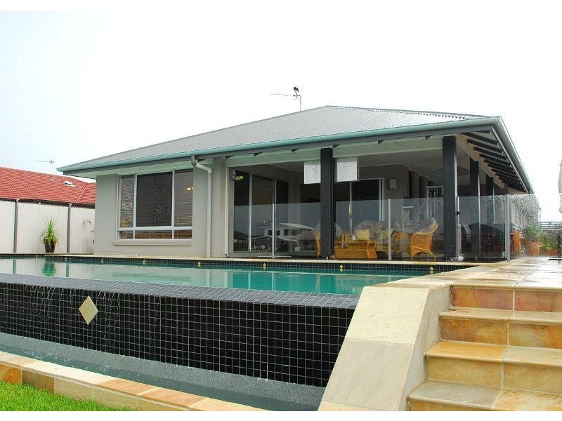 10 Earl St Vincent Circuit. Mariner’s Cove, Eli Waters QLD 4655