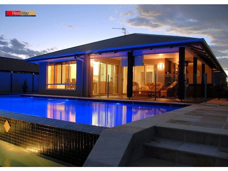 10 Earl St Vincent Circuit. Mariner’s Cove, Eli Waters QLD 4655