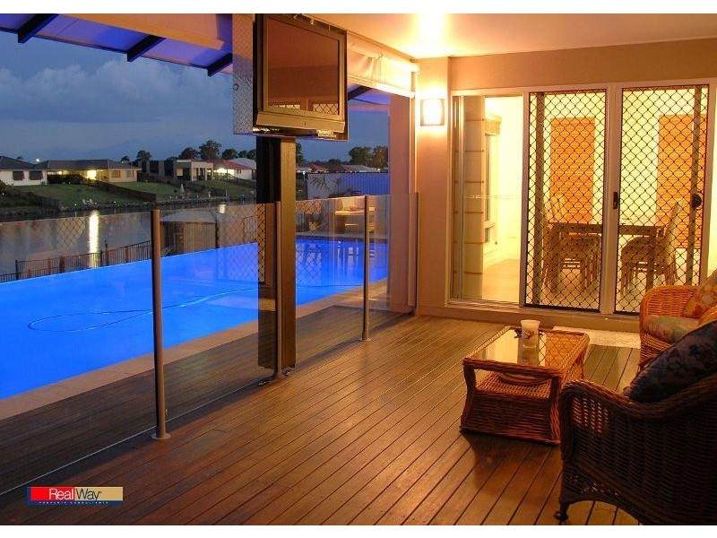 10 Earl St Vincent Circuit. Mariner’s Cove, Eli Waters QLD 4655