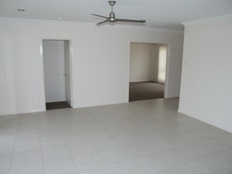 38 Lady Penrhyn Drive, Mariner’s Cove, Hervey Bay QLD 4655